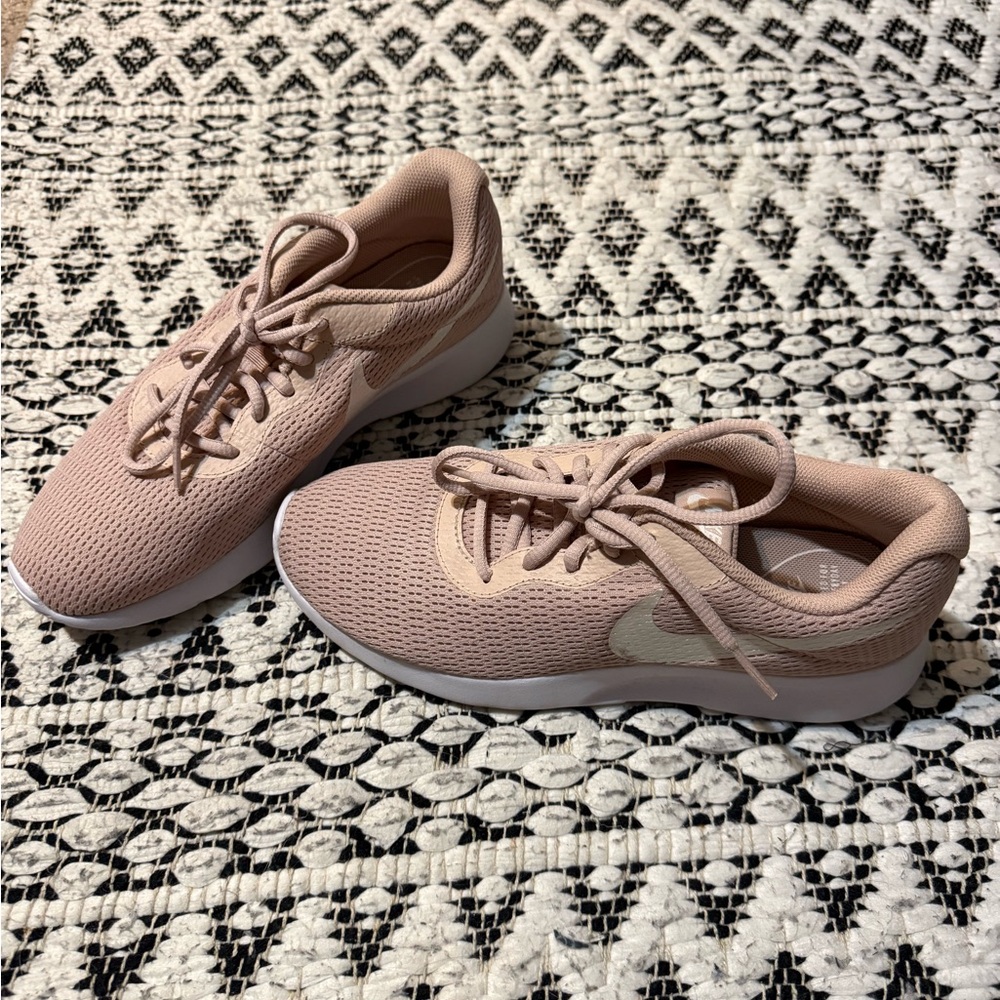 Nike Women's Blush Sneakers